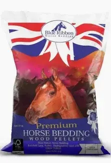 Blue Ribbon Premium Wood Pellet Bedding 15kg.webp